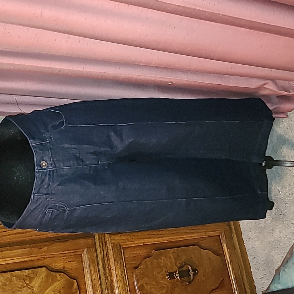 NWOT Dark Jean Gauchos